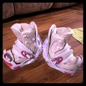 Kids (girls) size 3 snowboard boots with bindings.
